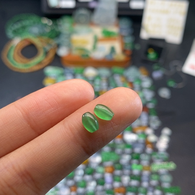 【闪购商品】翡翠挂件未镶嵌珠子