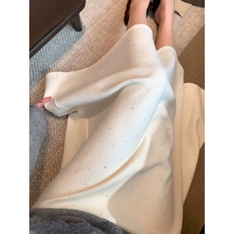 YIRAN【钻钻裙】冬季加绒加厚闪钻松紧腰半身裙裙子