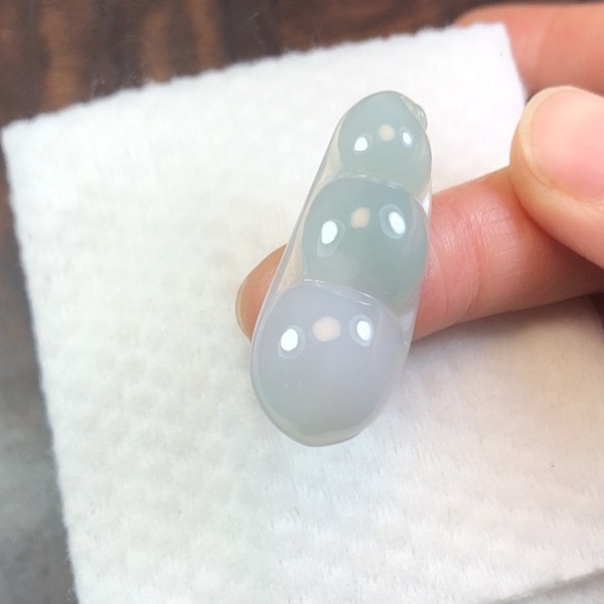 翡翠未镶嵌颈饰缅甸A货，每天下午1点半开播