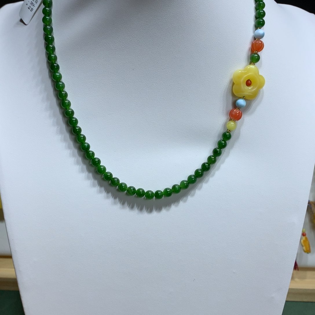 和田玉（碧玉）未镶嵌颈饰锁骨链