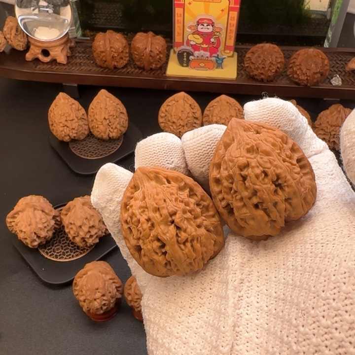 文玩核桃吊坠粗筋蚂蚁王