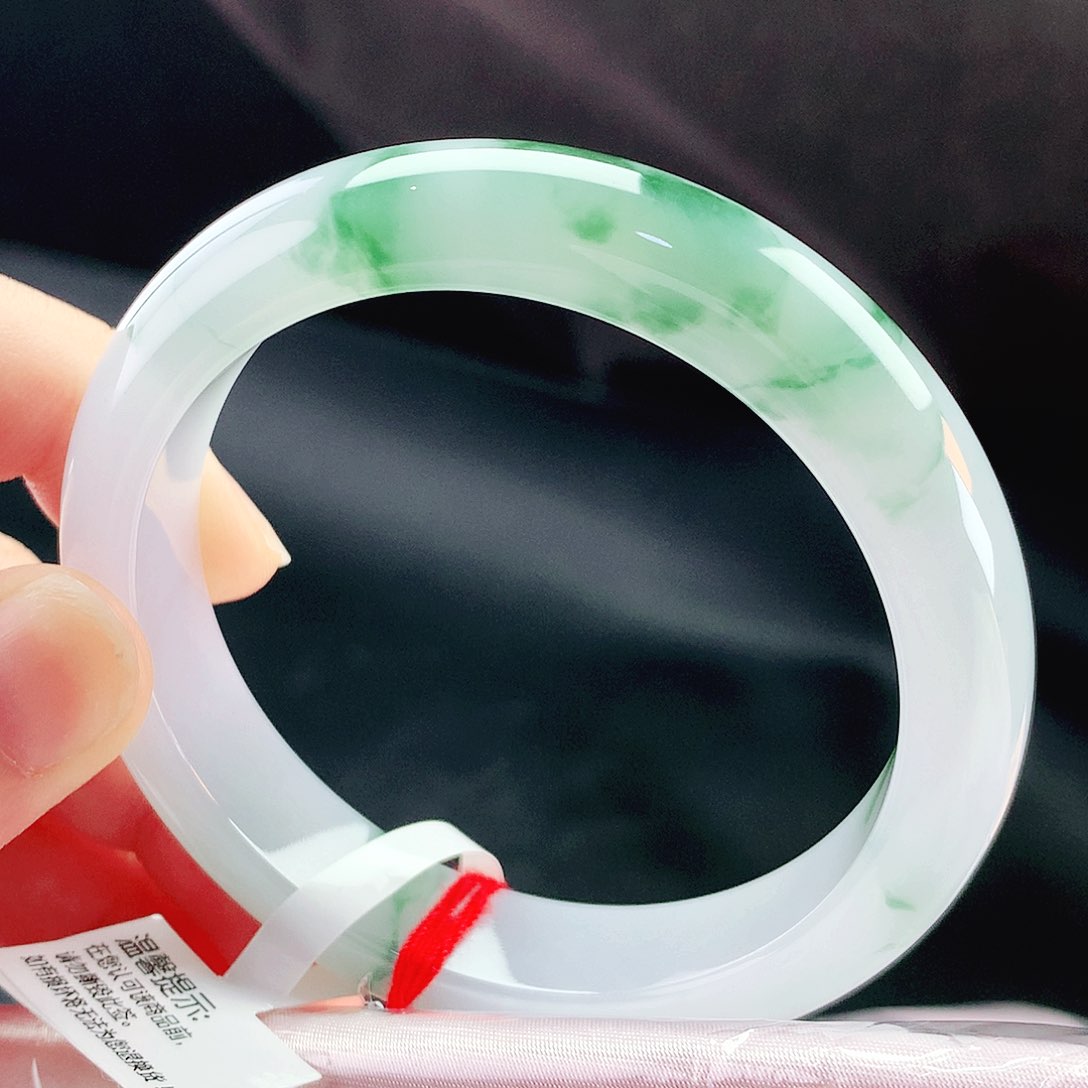 未镶嵌手镯翡翠57圈