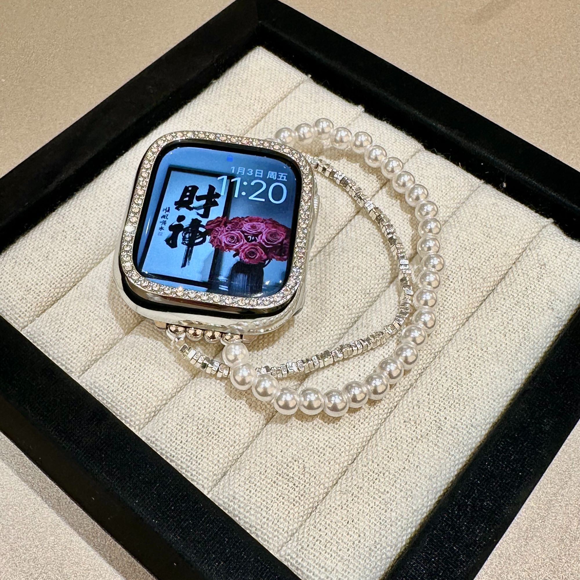 瑞馨宜INS碎银珍珠适用iwatch表带S10苹果手表applewatch46MM42MM