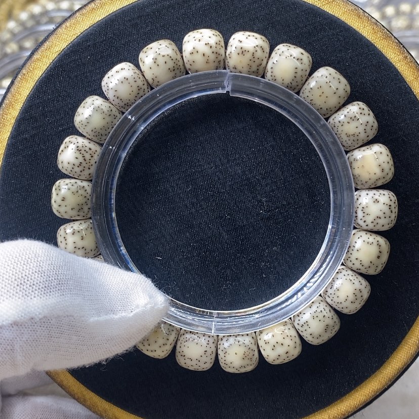 【闪购商品】星月菩提手串石玉料卡10.5尺寸