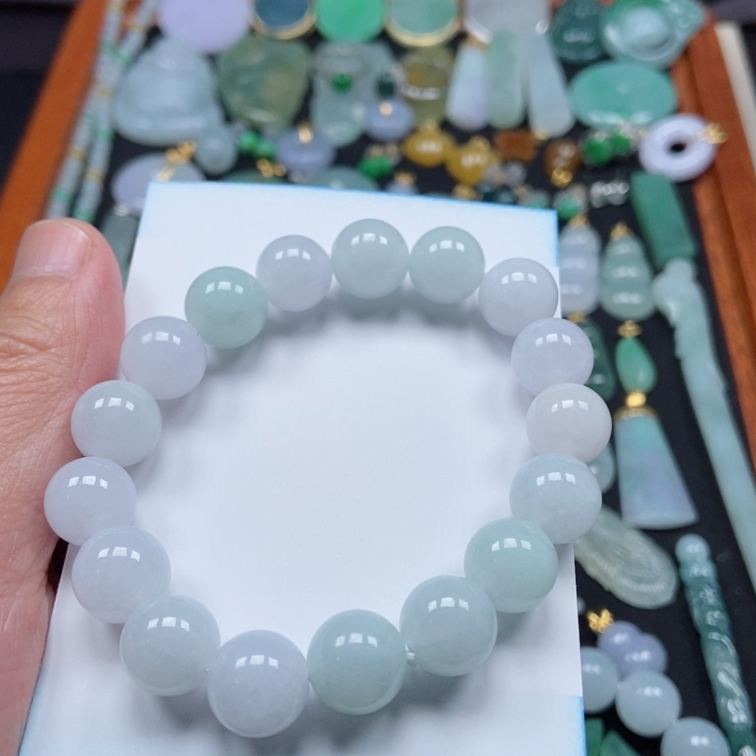 翡翠颈饰未镶嵌珠串