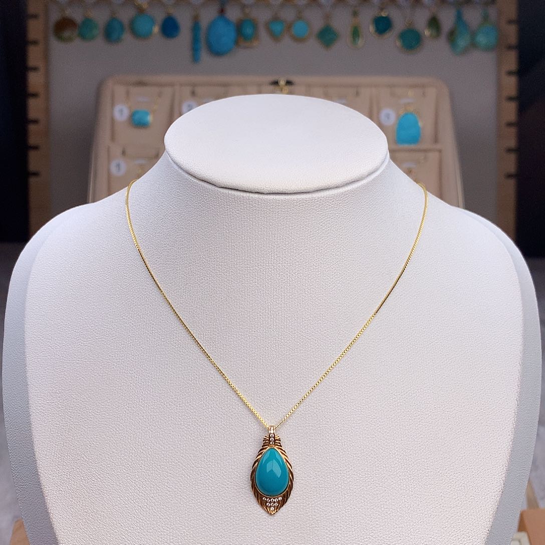 绿松石颈饰18K金镶嵌