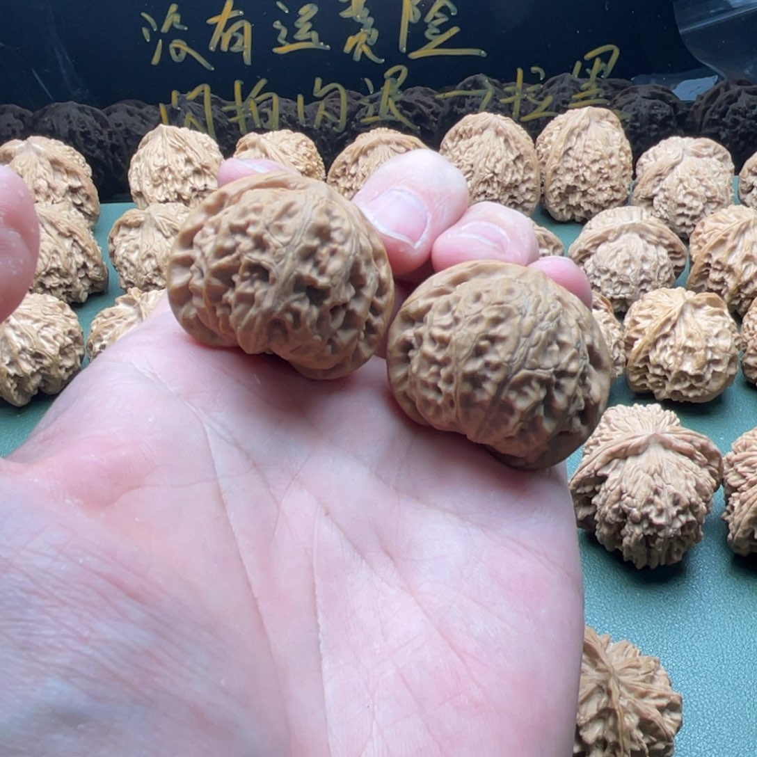 核桃把件H*M36全品肉球宫灯