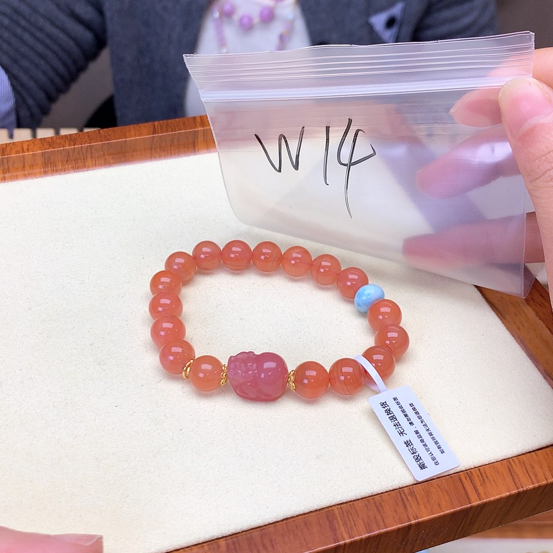 南红玛瑙手链未镶嵌