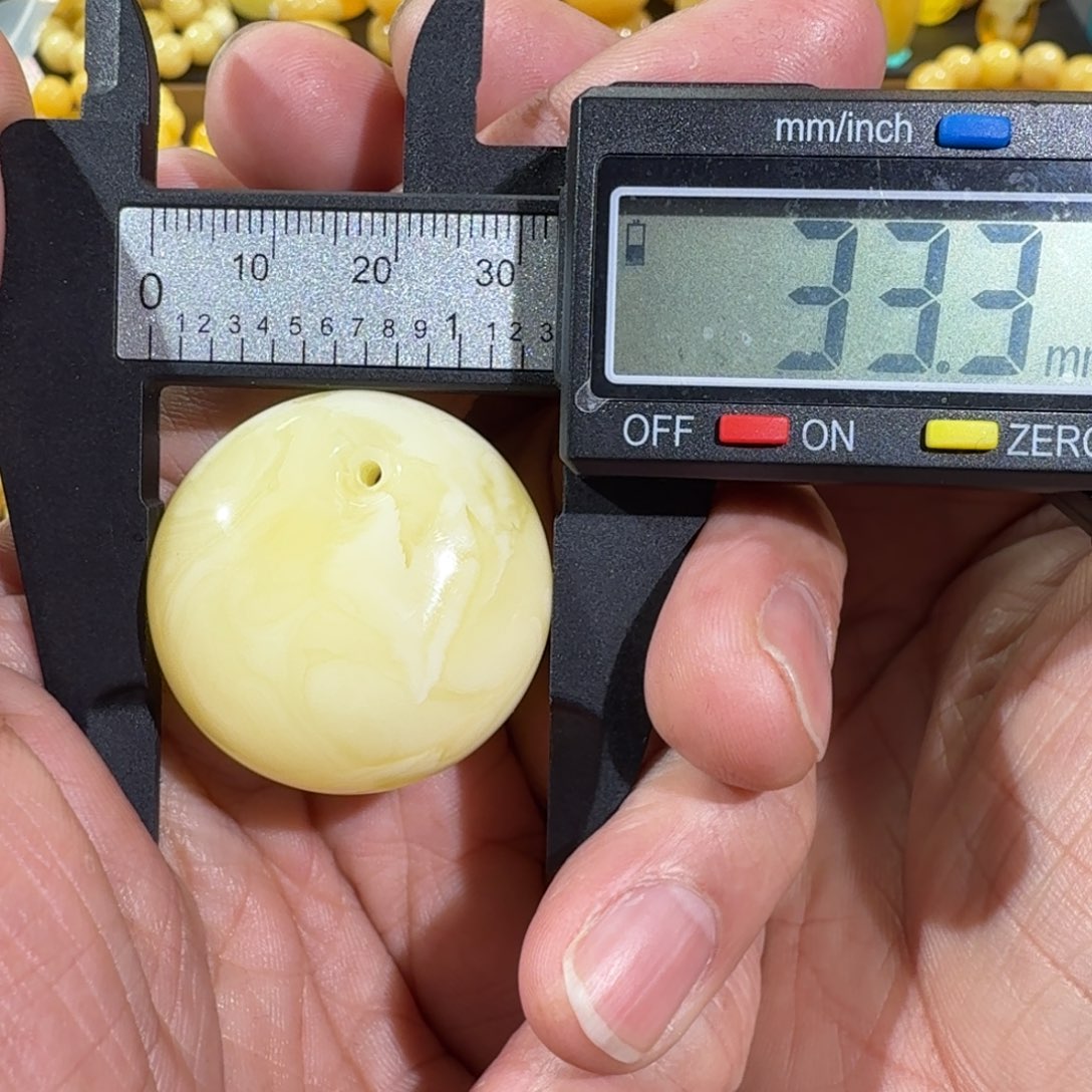 琥珀裸石未镶嵌33.3X16.8m白花公主扣10.8