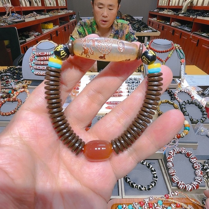 未镶嵌玛瑙/玉髓珠宝奇石