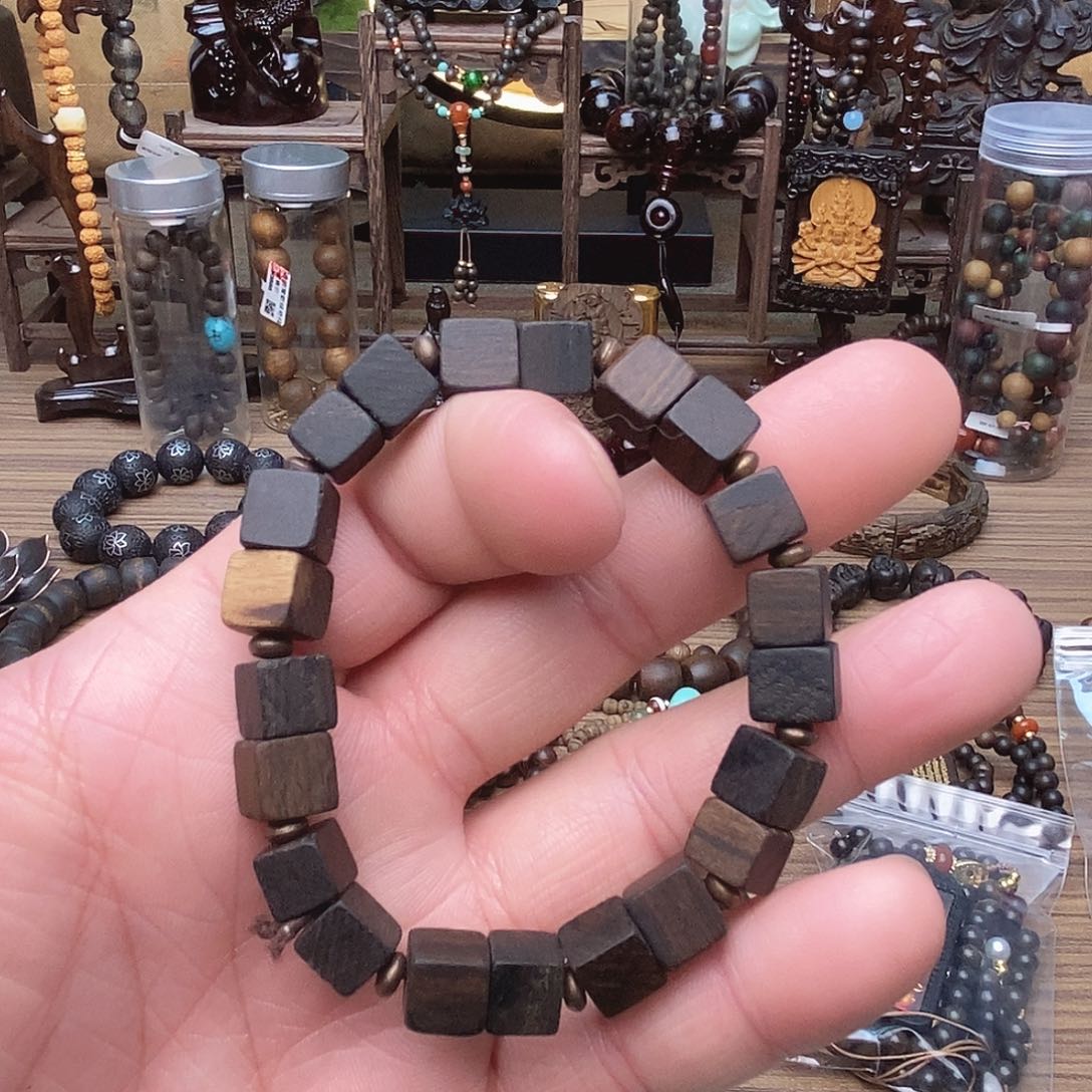 滴血莲花菩提手串