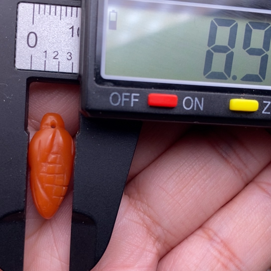 南红玛瑙配饰未镶嵌