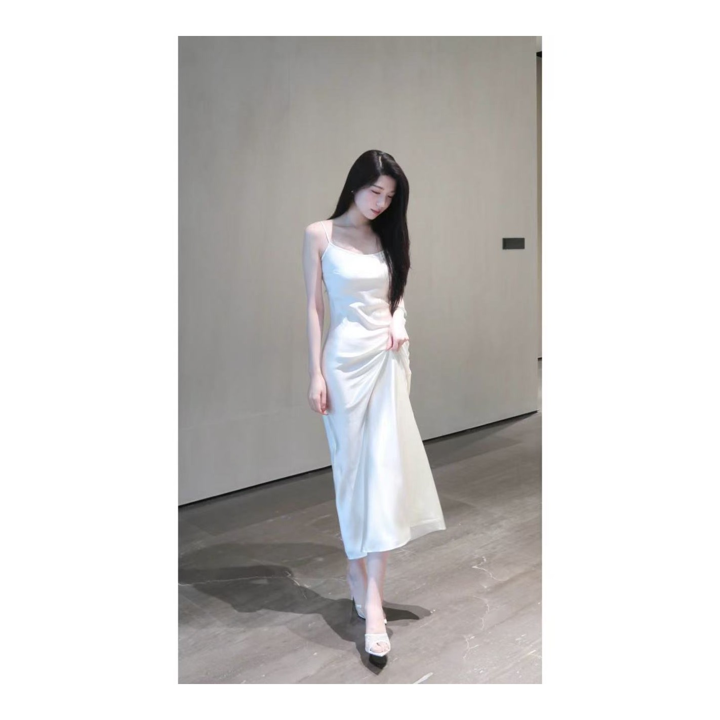 【九九专享】 月光女神 45°斜裁| 36姆米重磅缎面气质吊带连衣裙