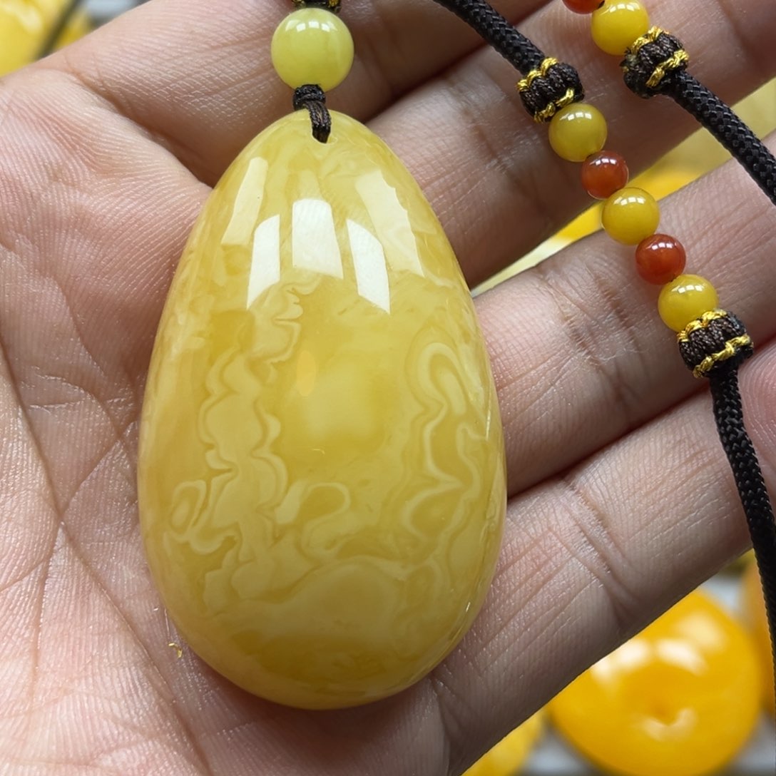 蜜蜡珠宝奇石未镶嵌