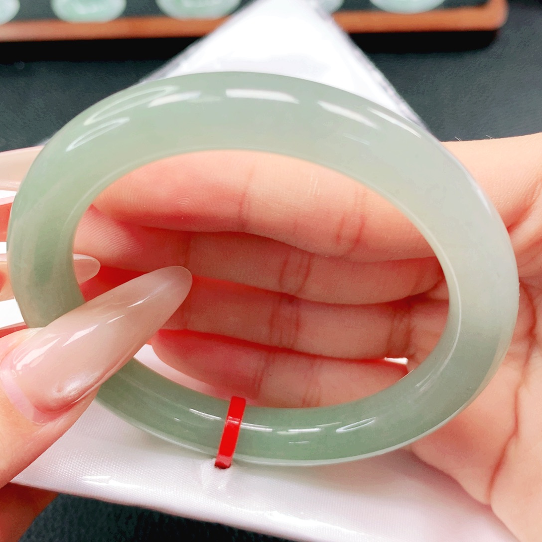 翡翠未镶嵌手镯55