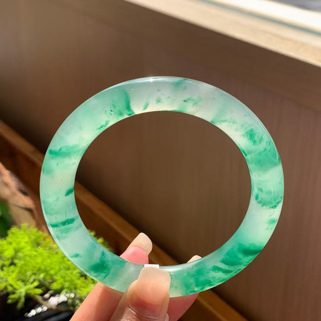 （非洲翠）绿色飘花