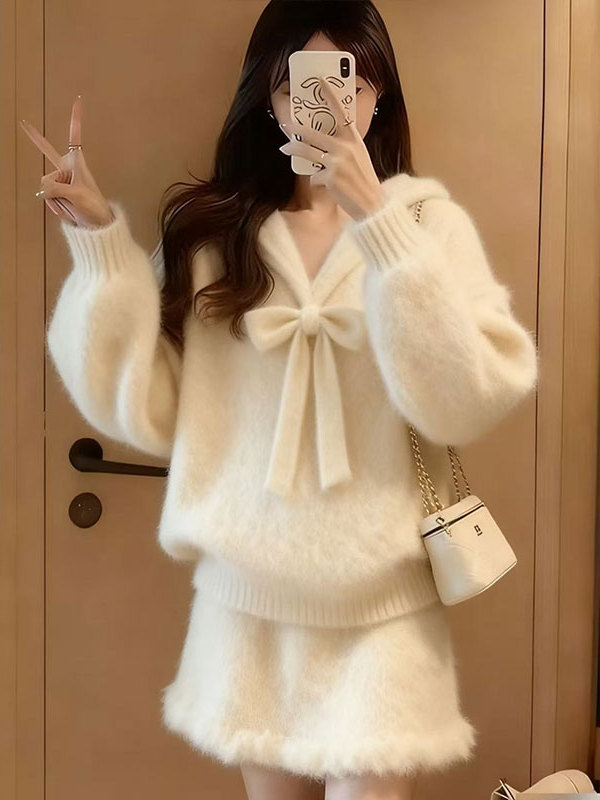 慵懒风白色毛衣套装女2025新款冬季小个子穿搭针织上衣短裙两件套