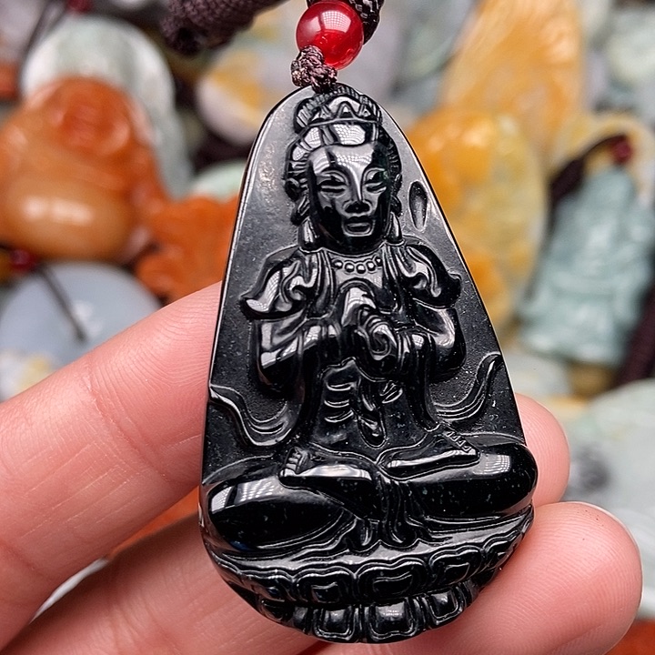 颈饰未镶嵌翡翠q