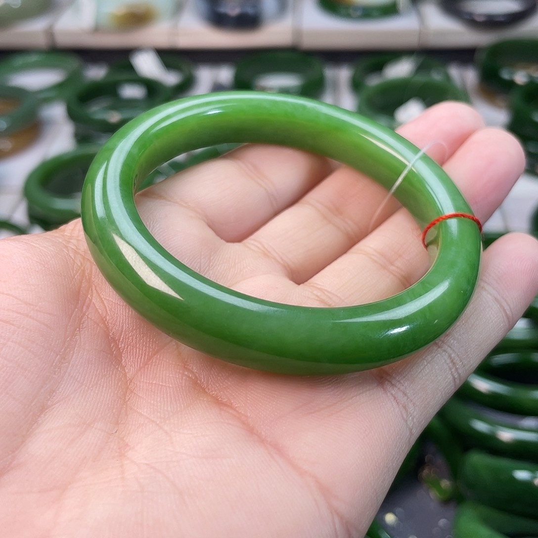 和田玉（碧玉）手镯未镶嵌