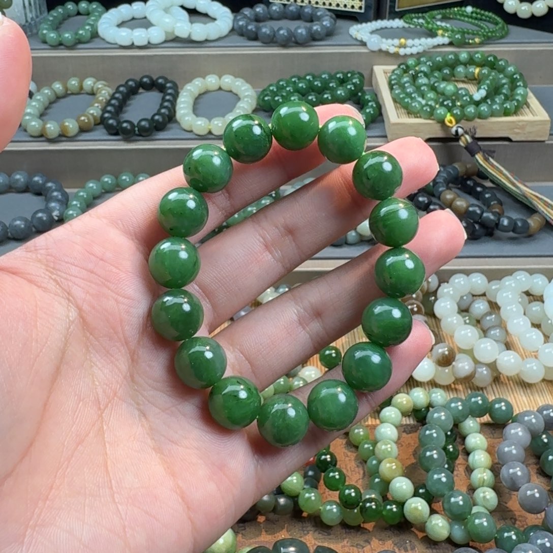 未镶嵌和田玉手链