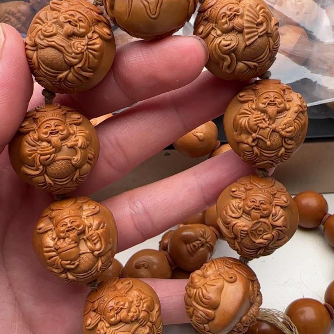 橄榄核手串潮****步橄榄核