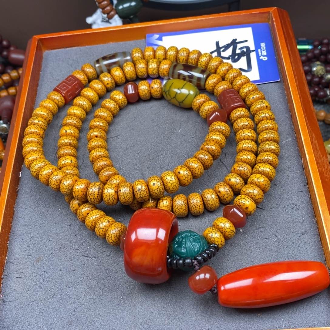 星月菩提吊坠新****坡星月