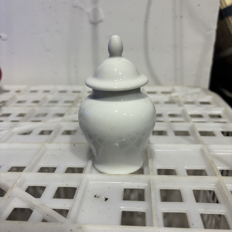 {微瑕}纯白釉白胎将军罐