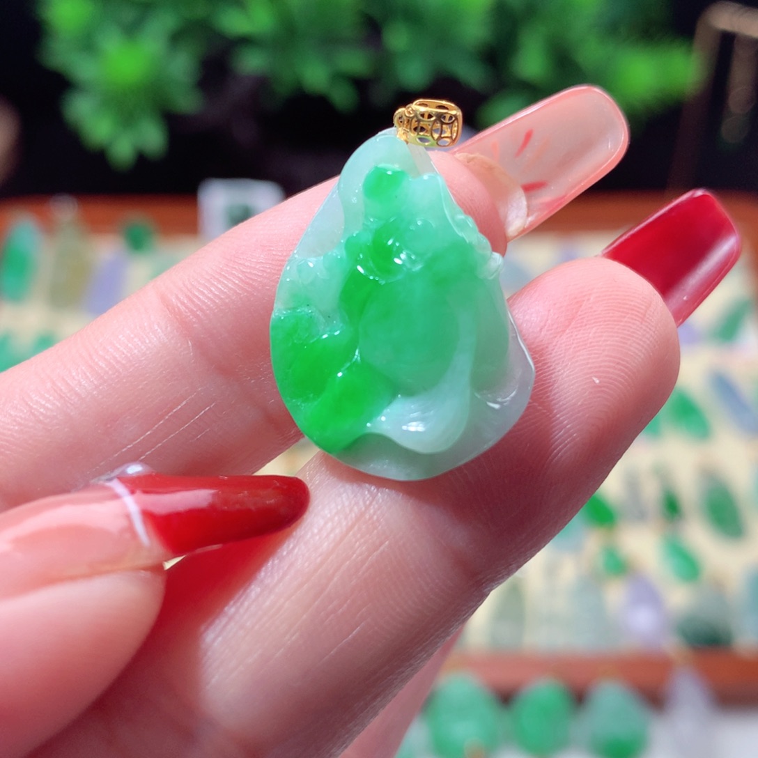 翡翠吊坠(不含链)18K金镶嵌