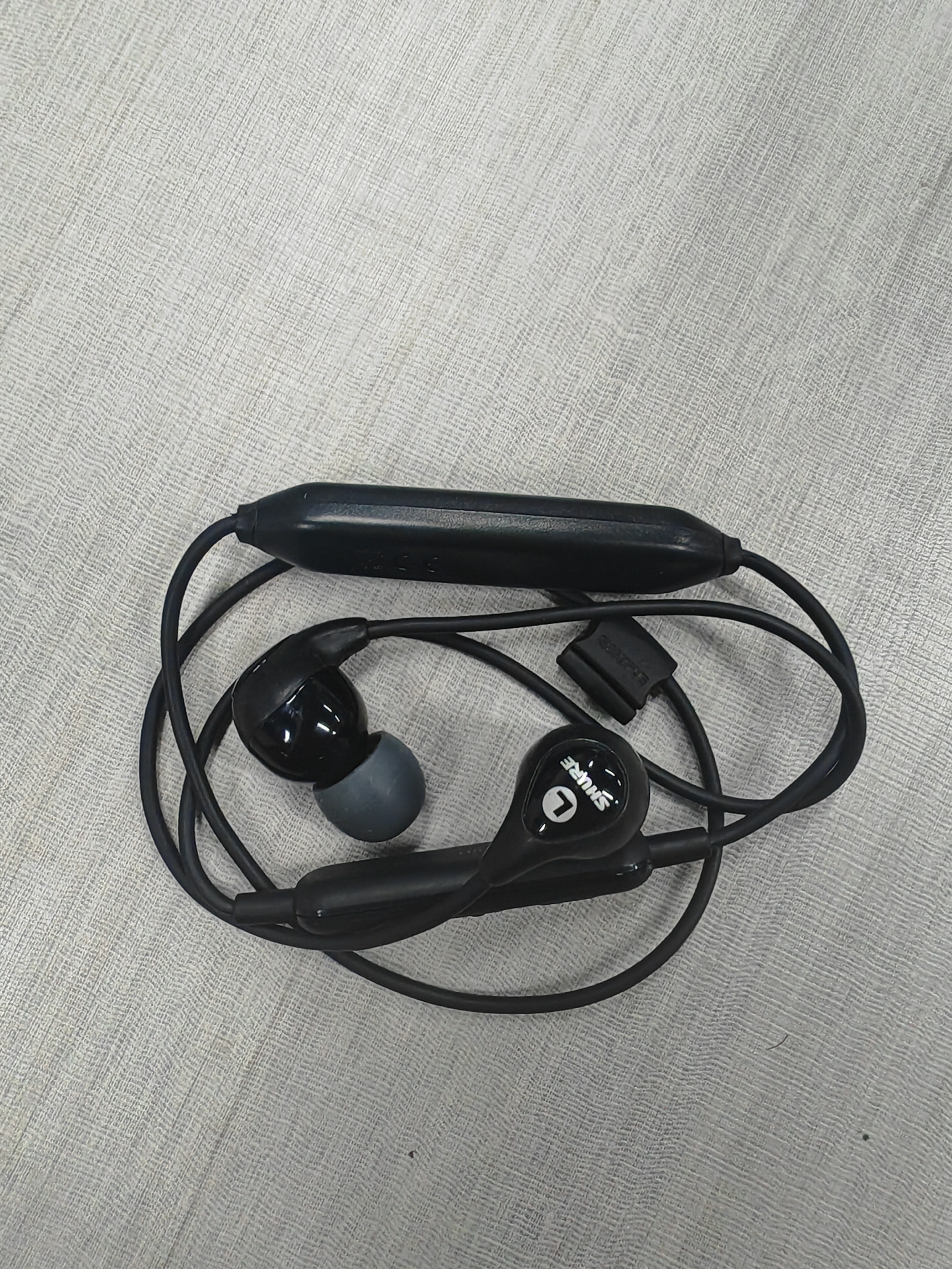 95新 Shure/舒尔 舒尔麦重低音支持蓝牙颈挂式无线耳机