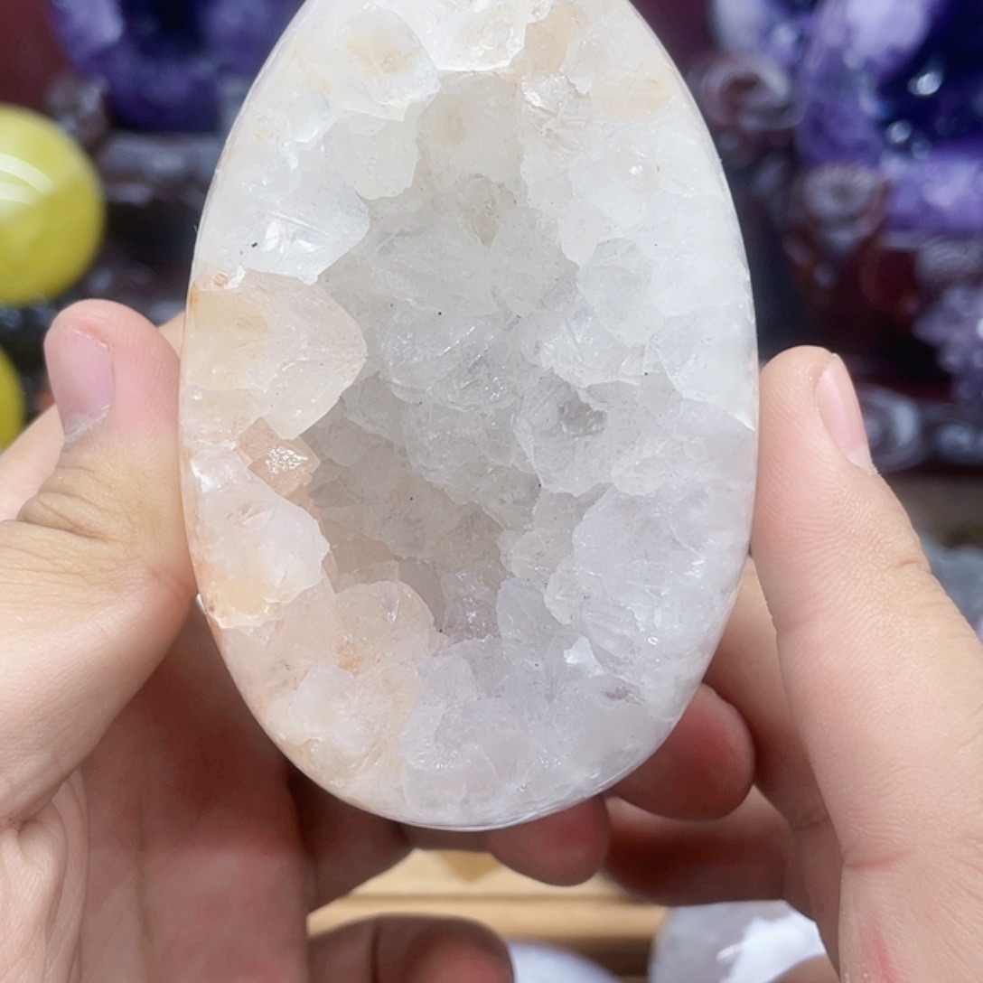 紫晶未镶嵌大型摆件（非配饰）