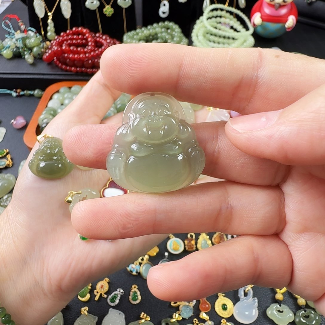 ****⁷和田玉银S925镶嵌颈饰