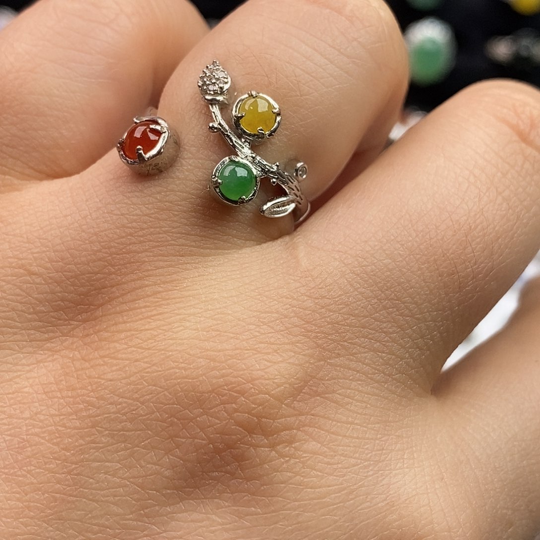 翡翠未镶嵌戒指翡翠