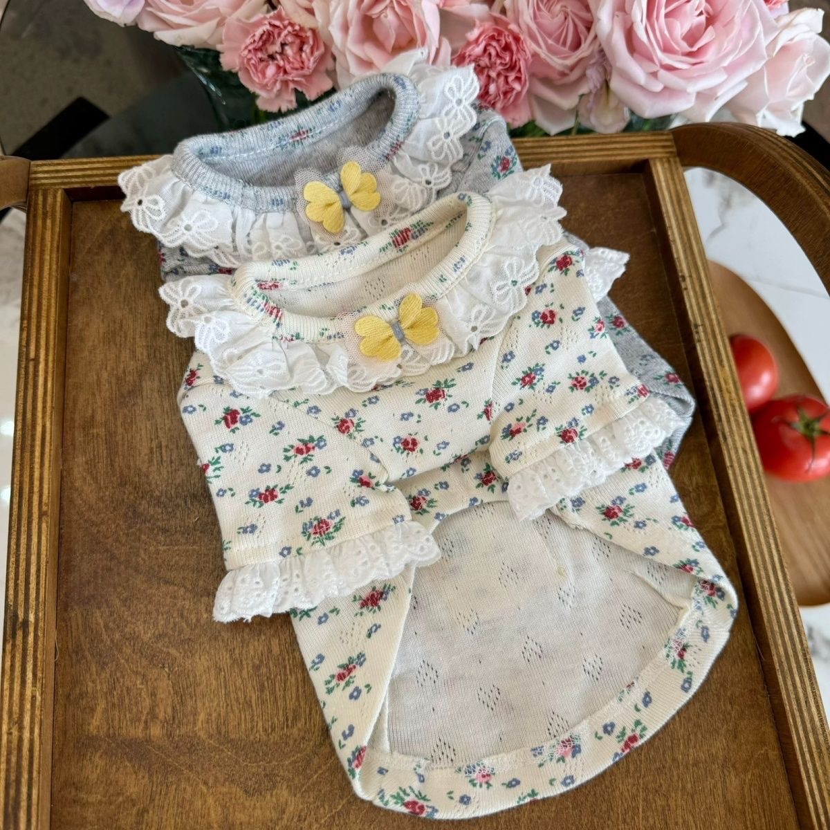 宠物衣服秋冬新款碎花蕾丝百搭打底衫狗狗猫咪柔软内搭NO退NO换