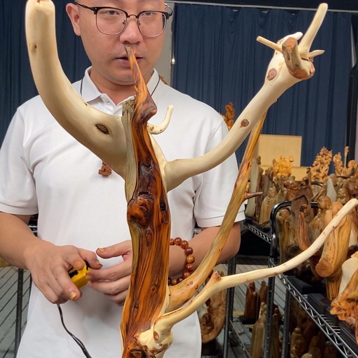 柏木（崖柏）随型摆件