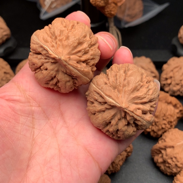 A***M文玩核桃吊坠狮子头