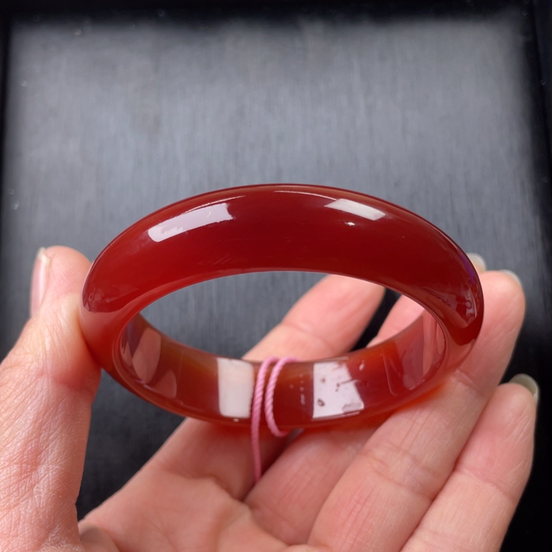 玛瑙/玉髓手镯未镶嵌54圈口