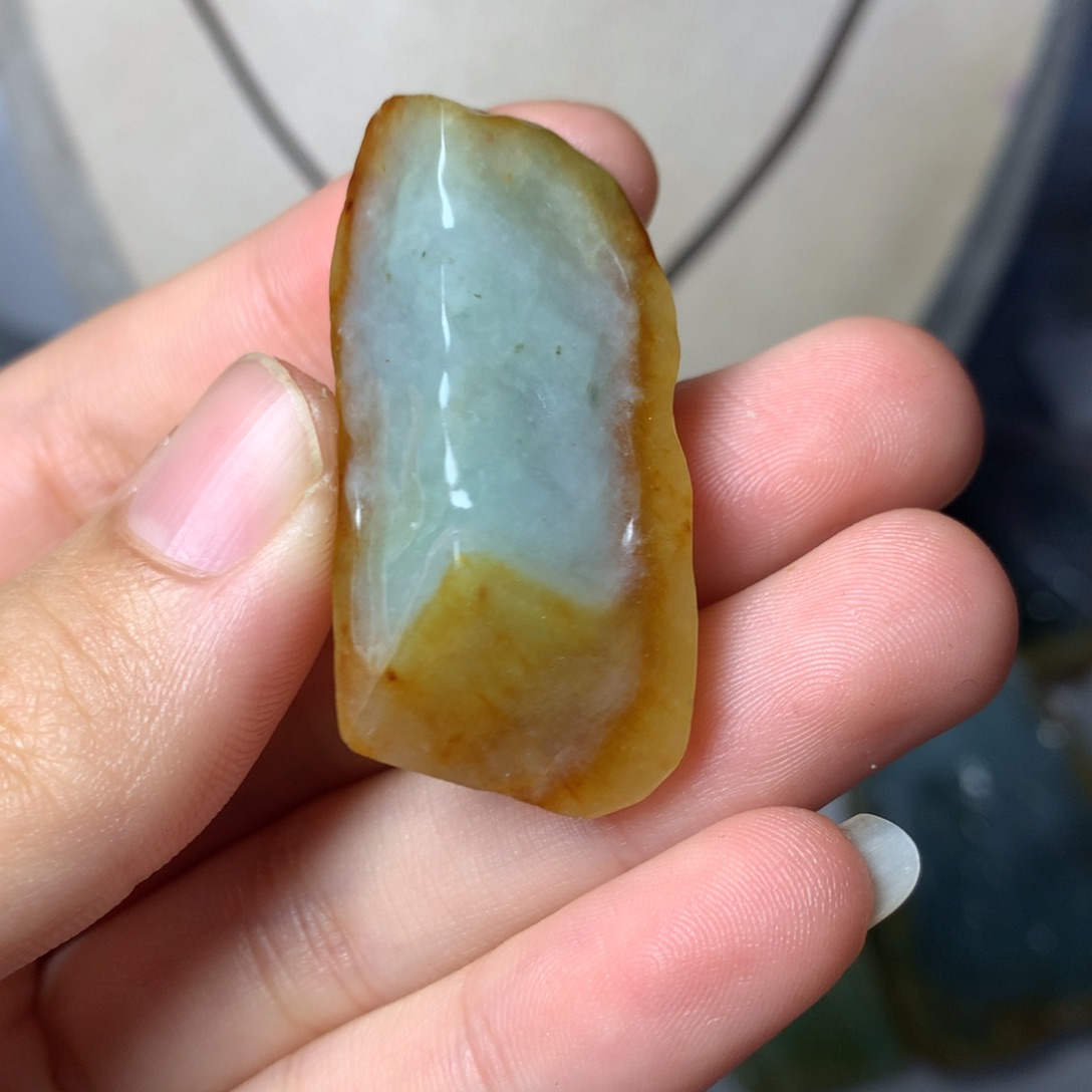 翡翠颈饰未镶嵌吊坠