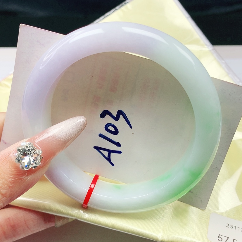 【闪购商品】翡翠手镯未镶嵌57.5圈