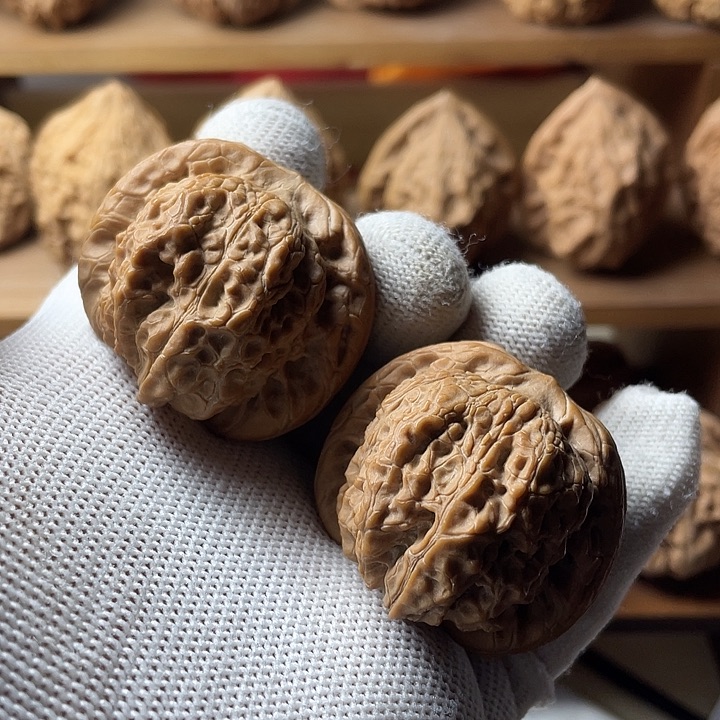 吊坠文玩核桃恒**金血麒麟狮子头40