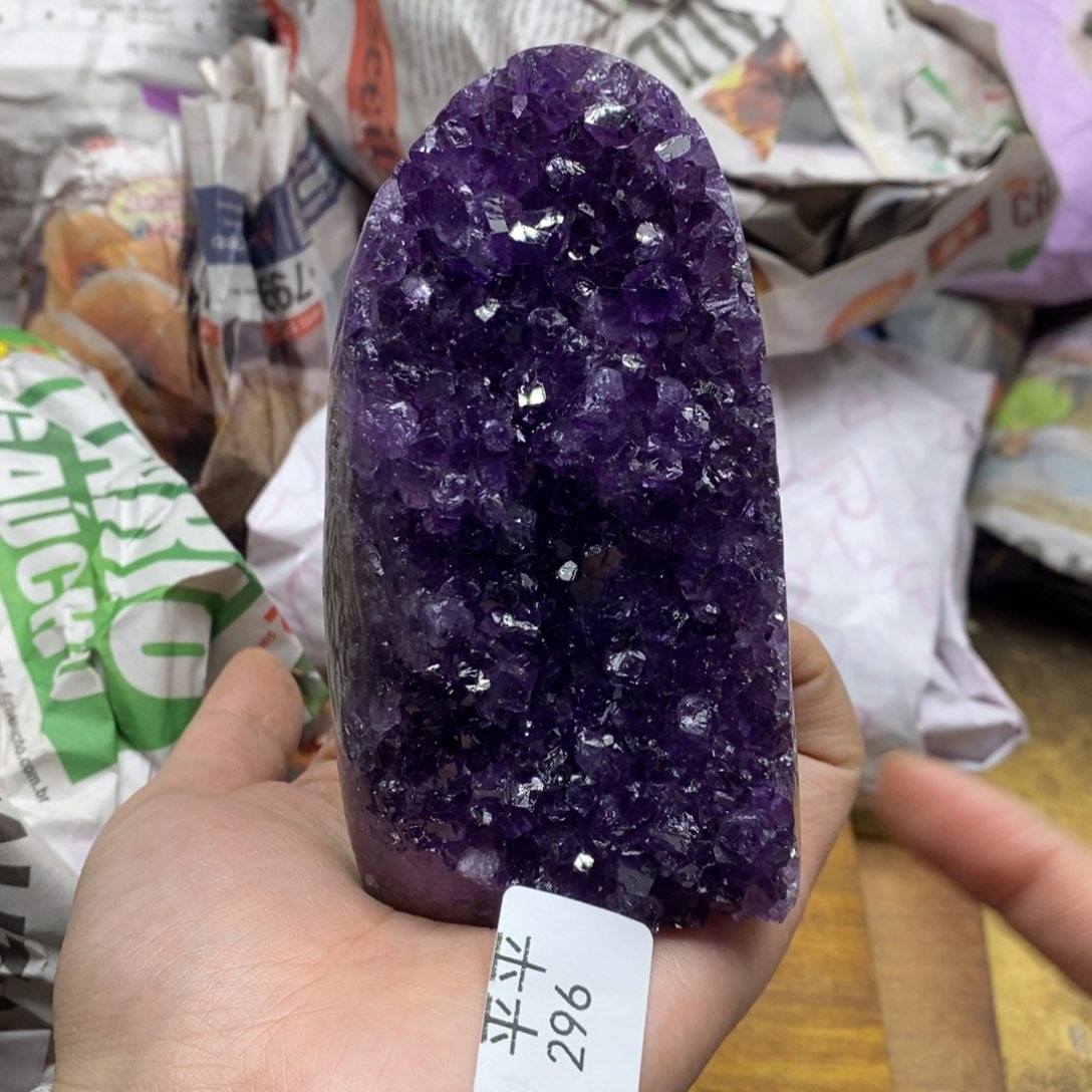 紫晶乌拉圭未镶嵌