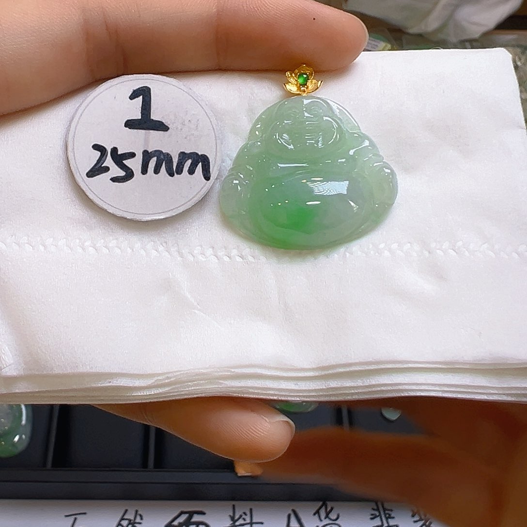 翡翠颈饰18K金镶嵌翡翠