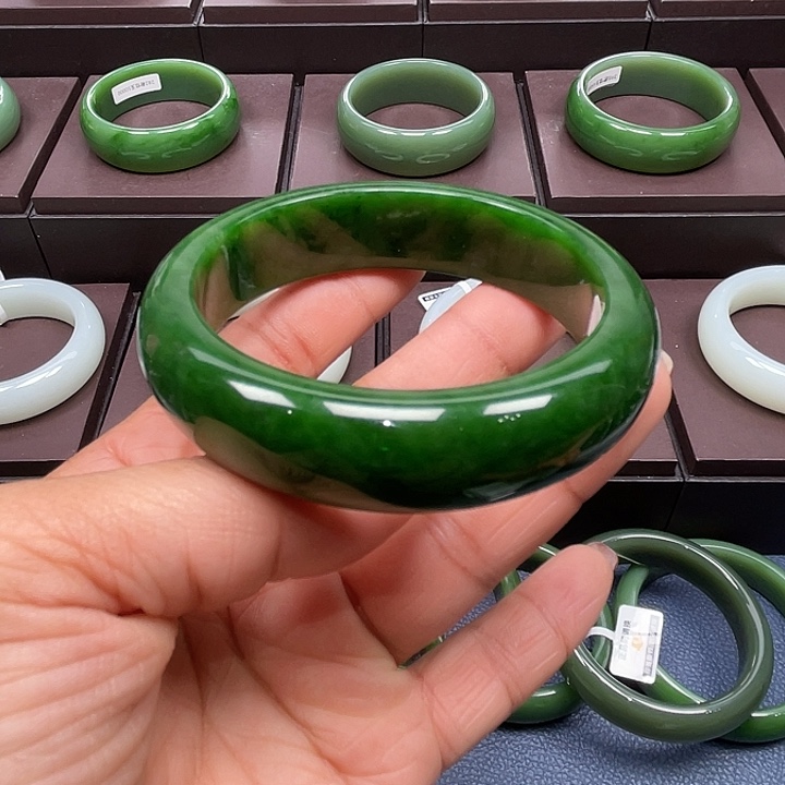 和田玉未镶嵌手镯5960