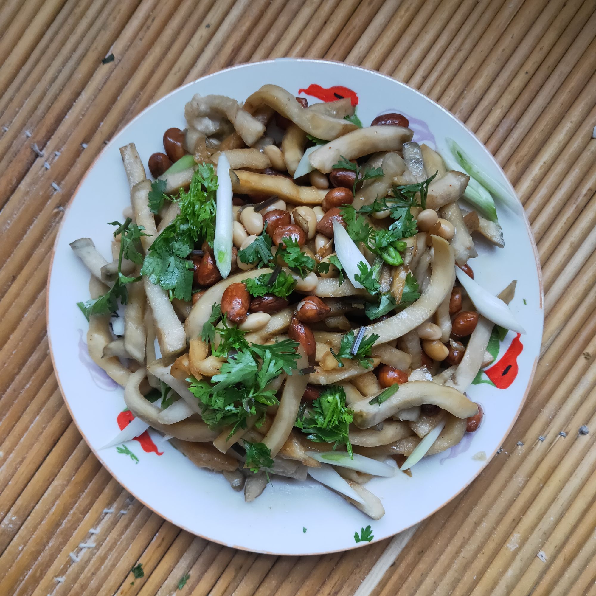 辣菜河南老式腌辣菜腊菜芥菜丝大头菜大缸腌制新鲜辣疙瘩条冲鼻子