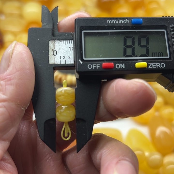 琥珀（矿物珀）未镶嵌裸石