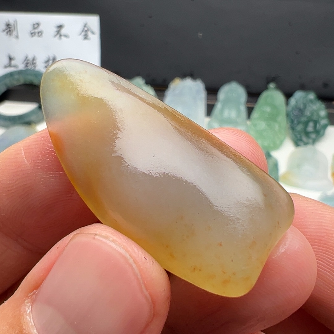 定制翡翠未镶嵌随型