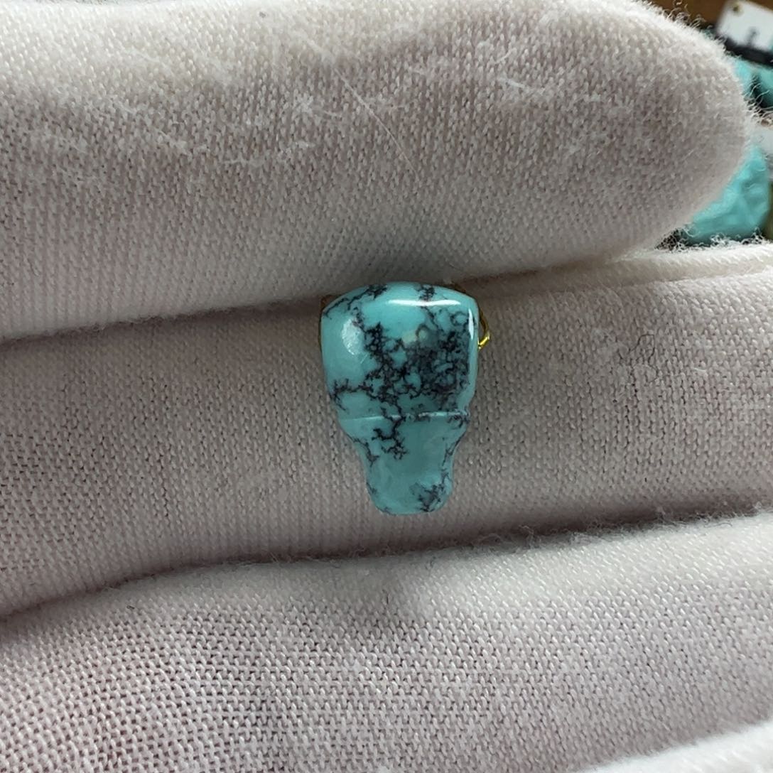 绿松石未镶嵌三通8mm