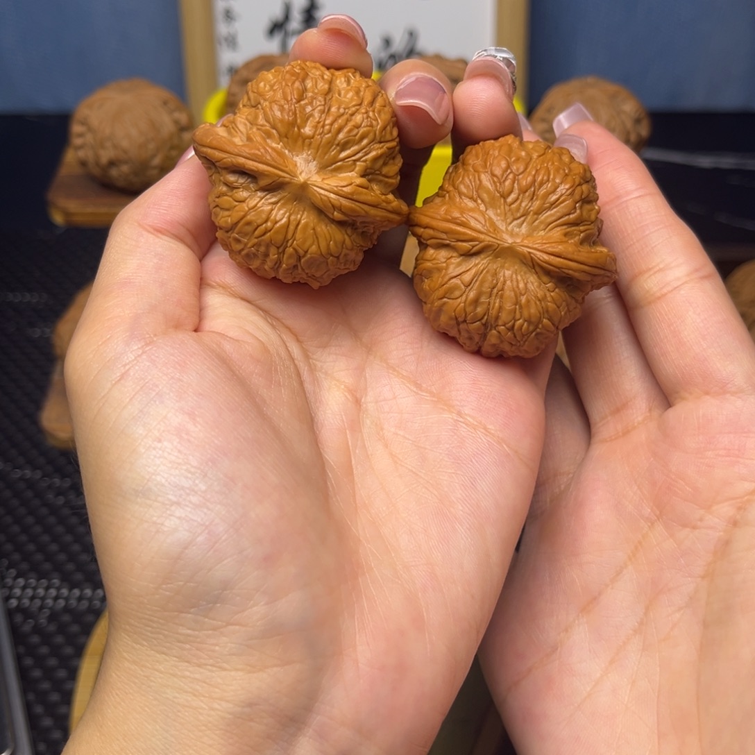 随***动把件文玩核桃血麒麟42同尺打底