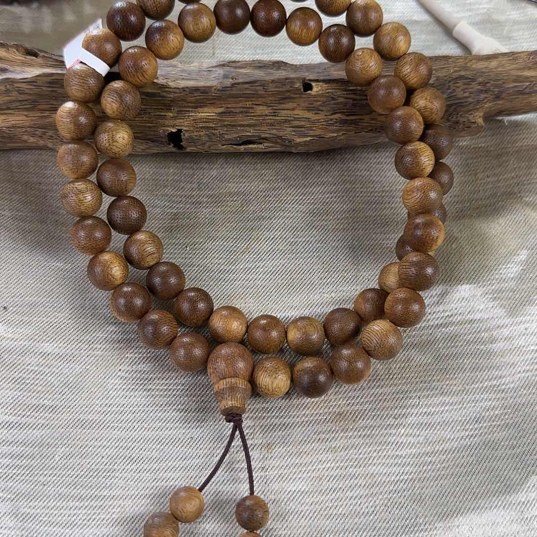 沉香碎屑沉香白奇红油格10圆珠手持款多样性发一