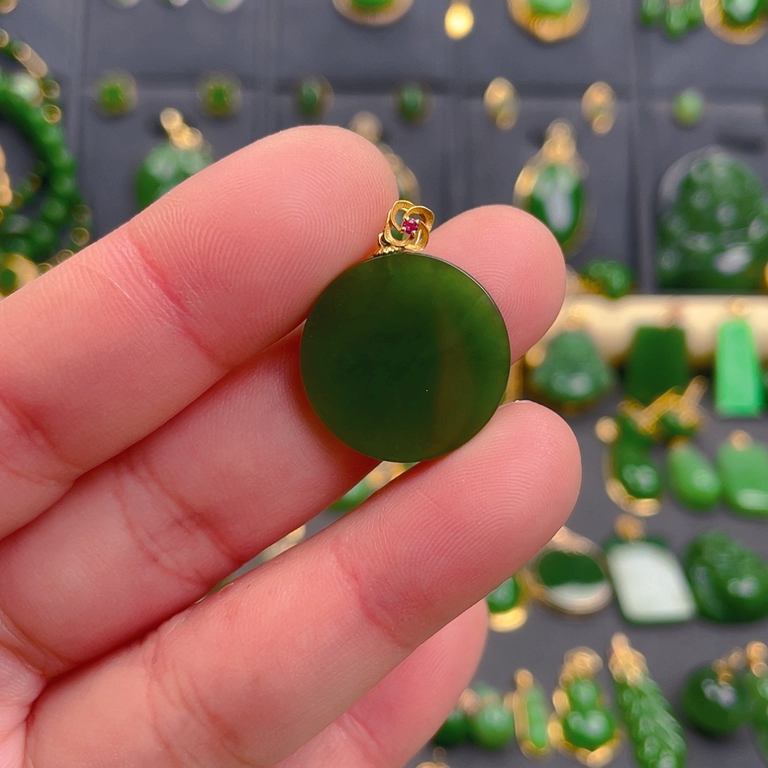 和田玉（碧玉）吊坠(不含链)18K金镶嵌398