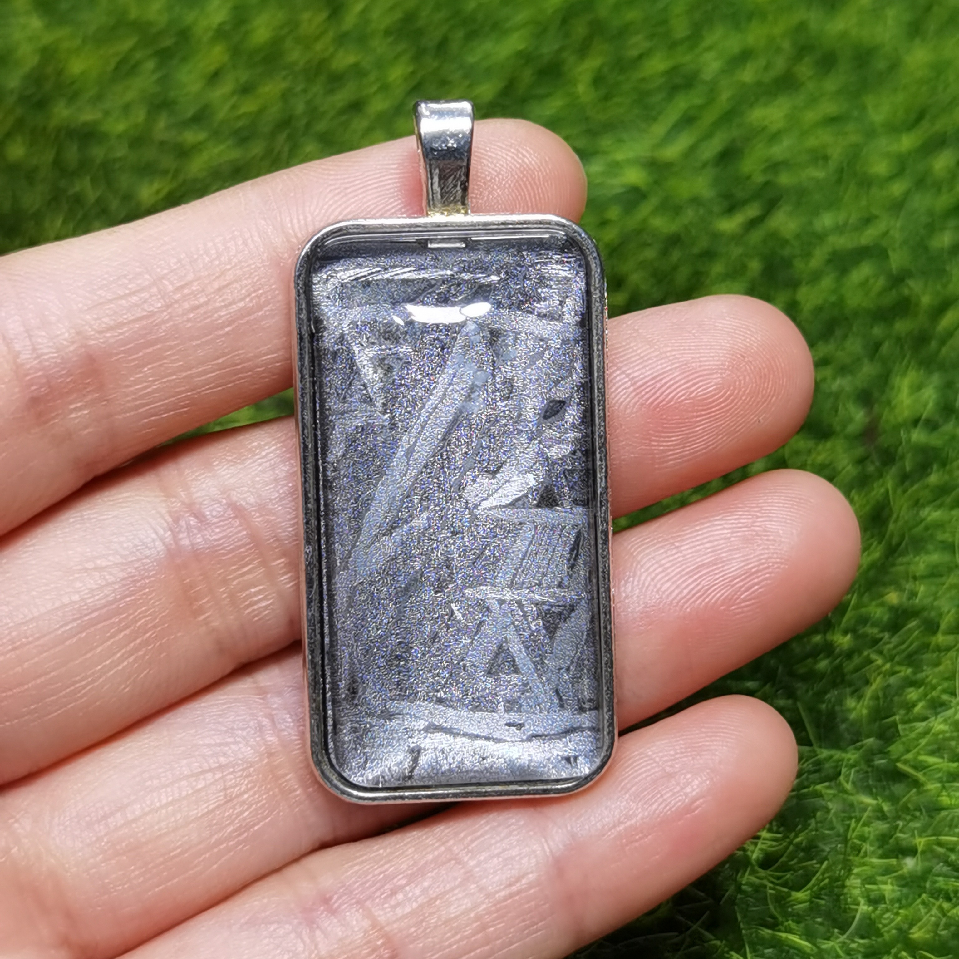 新疆阿拉泰铁损石，维斯台登纹，克价的货，尺寸40*22*，
